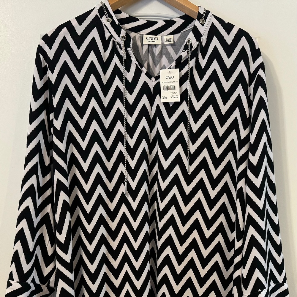 NWT CATO BLACK WHITE ZIGZAG BLOUSE TRAVEL KNIT LONG SLEEVE PLUS SIZE 18/20W